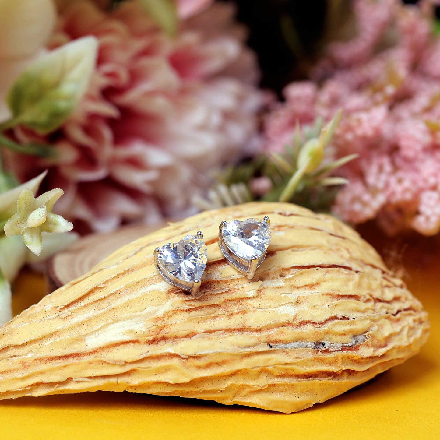 Heart Stud Earring - varudijewellers